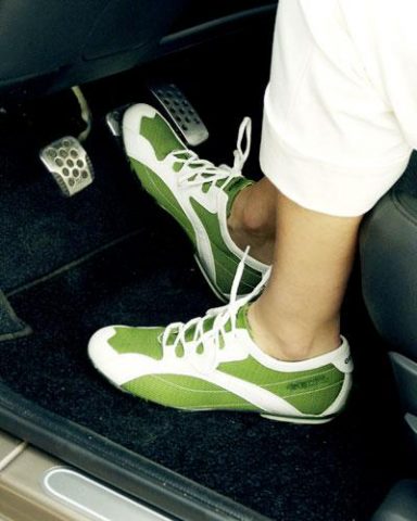Scarpe comode per online guidare