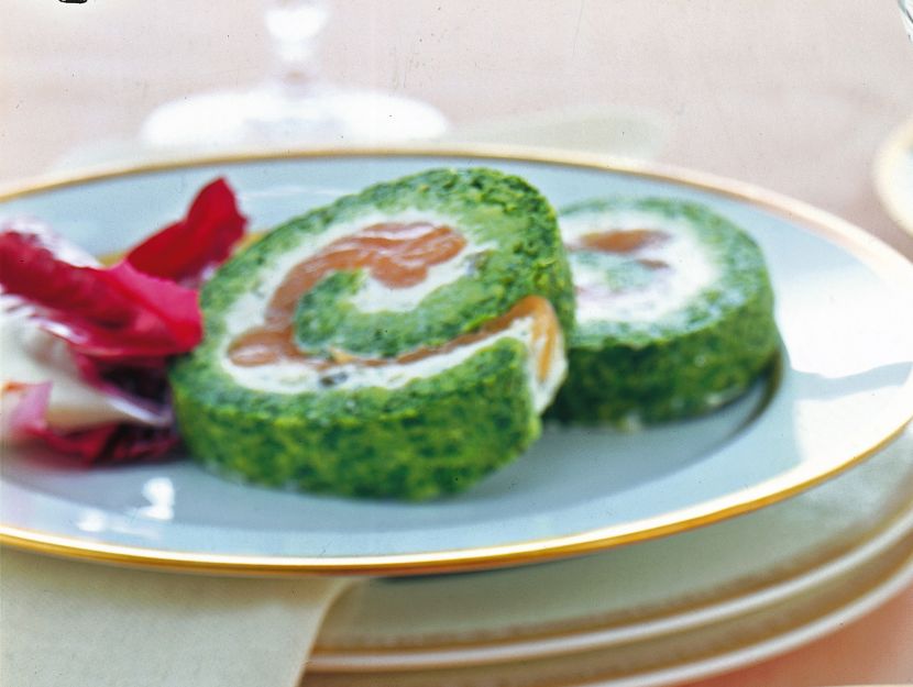 rotolo-di-salmone-e-spinaci-al-peperoncino