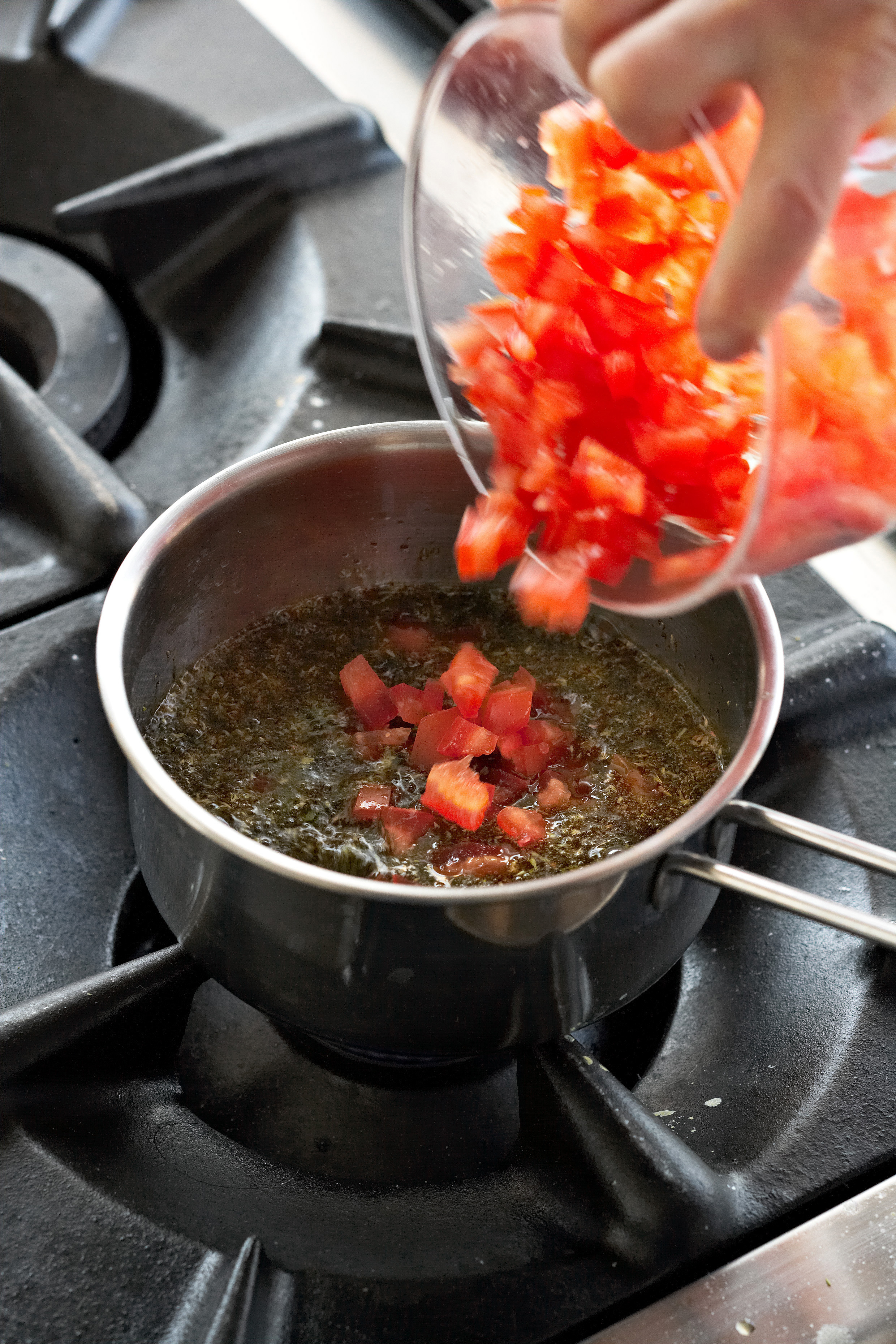 Filetto al sale con salsa di erbe - Donnamoderna