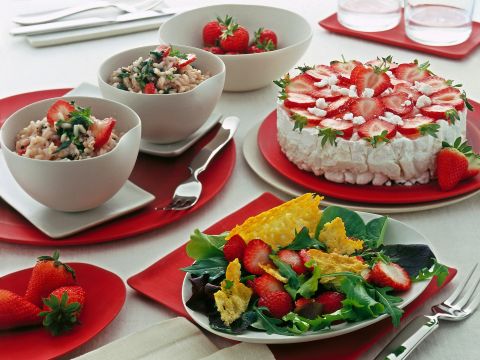 Risotto con fragole e ortiche