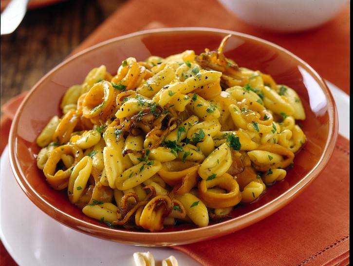 Cavatelli con sugo di mare