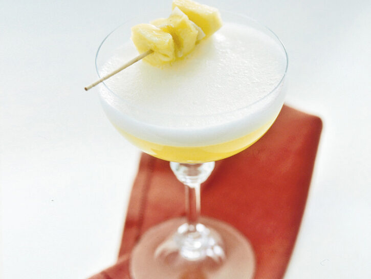 Cocktail di spumante all’ananas e zenzero