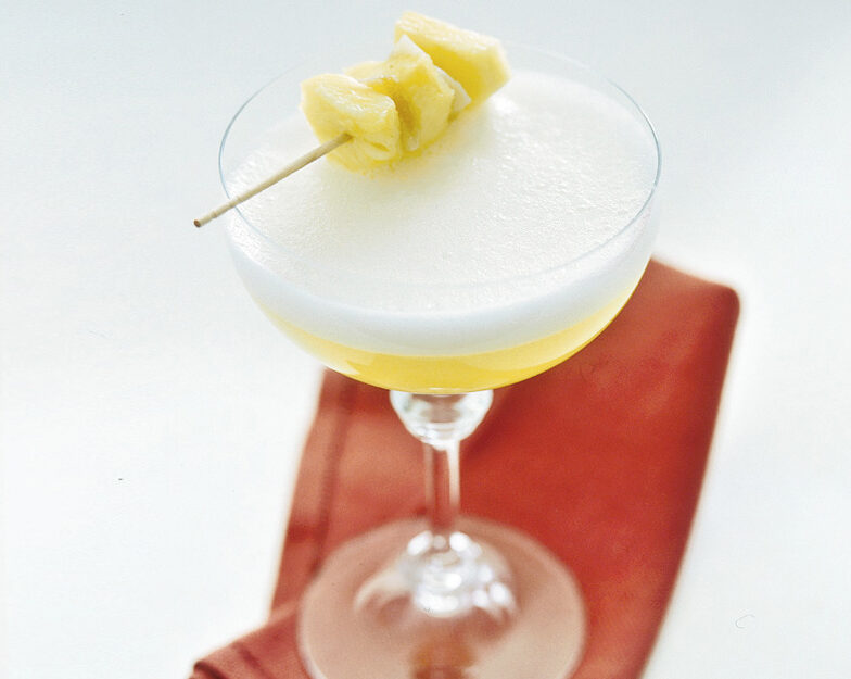 Cocktail di spumante all’ananas e zenzero