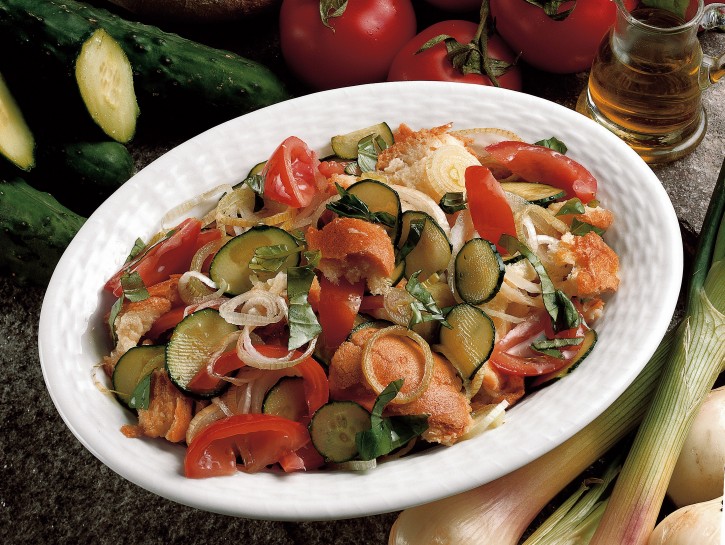 Panzanella estiva
