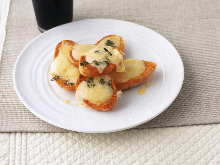 Crostini al formaggio di fossa e miele