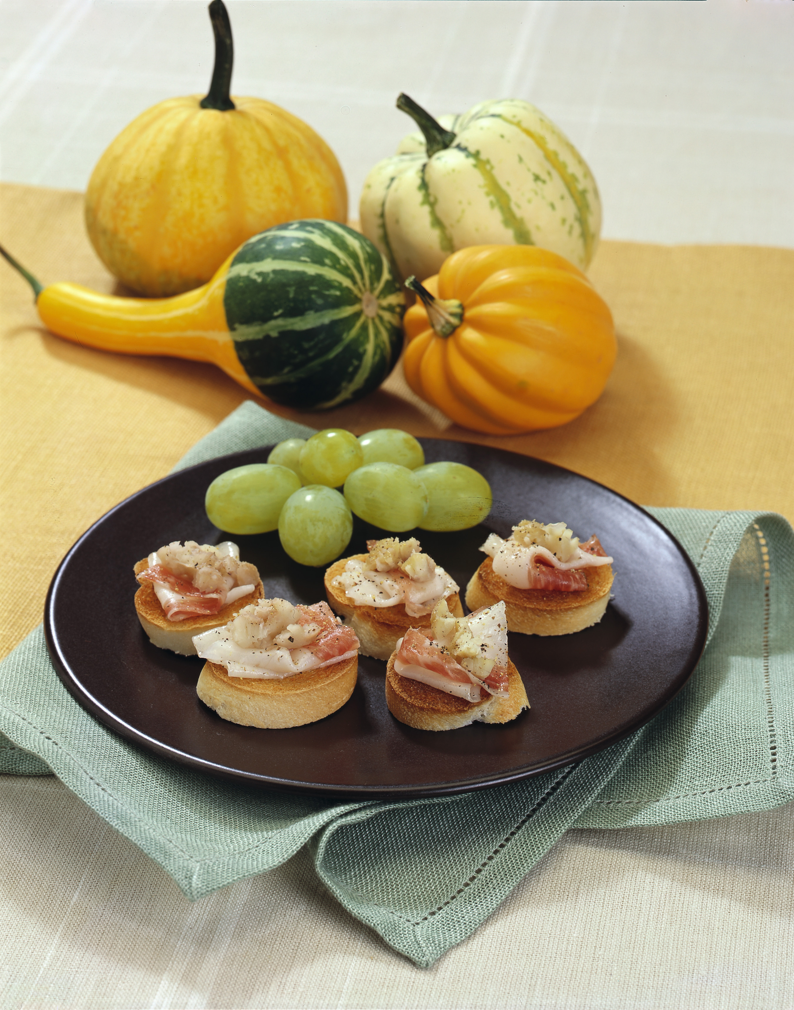 Ricetta Crostini al lardo e castagne Donna Moderna