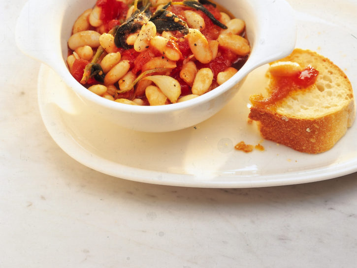 Cannellini all'uccelletto con aglio e salvia