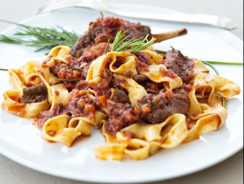 ricetta pappardelle-con-sugo-di-lepre