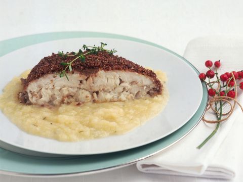 Orata in crosta di olive nere con sedano rapa
