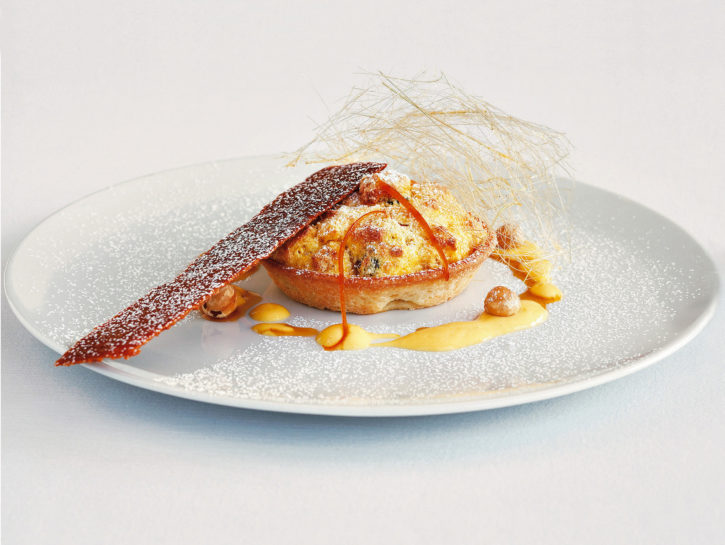 Tartellette al panettone con croccante al sesamo