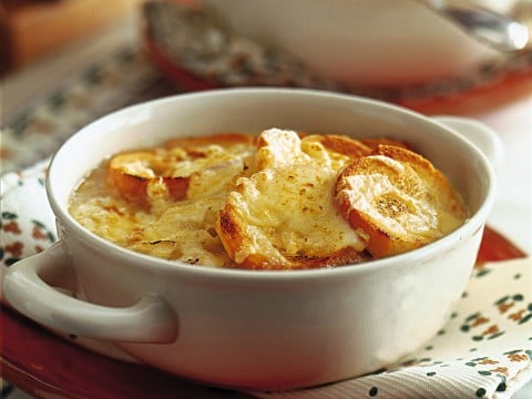 Zuppa di cipolle e gruyère