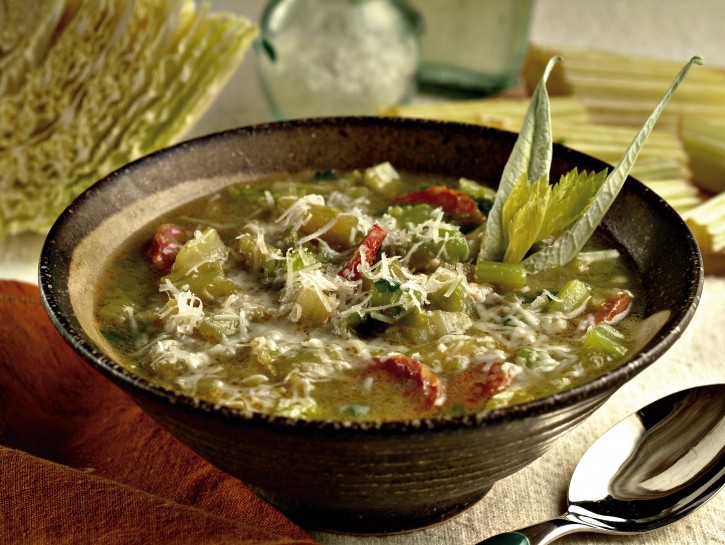 Minestrone con salsiccia
