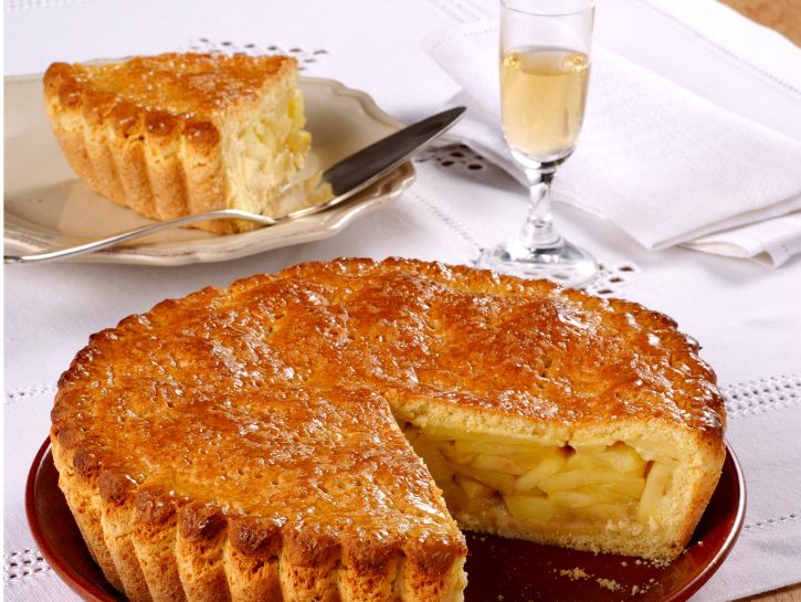 Crescia dolce con le mele