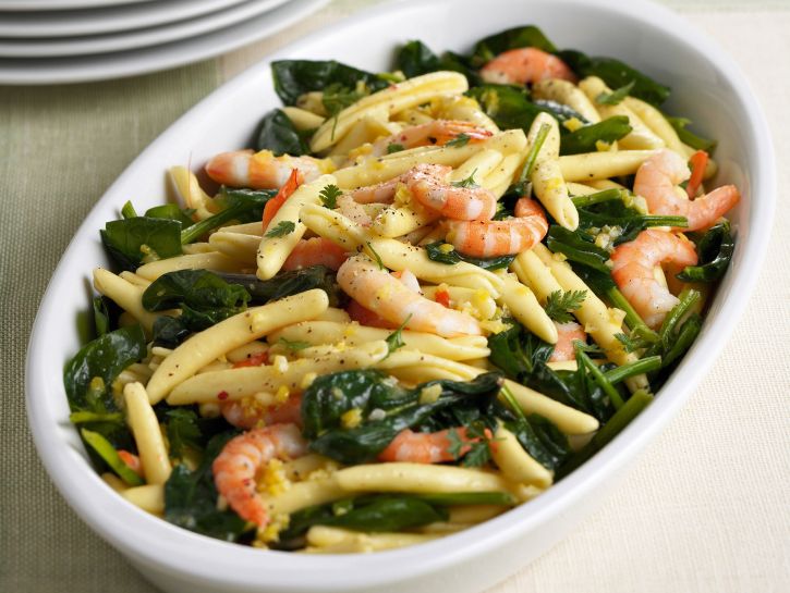 Maccheroni con spinaci e gamberi