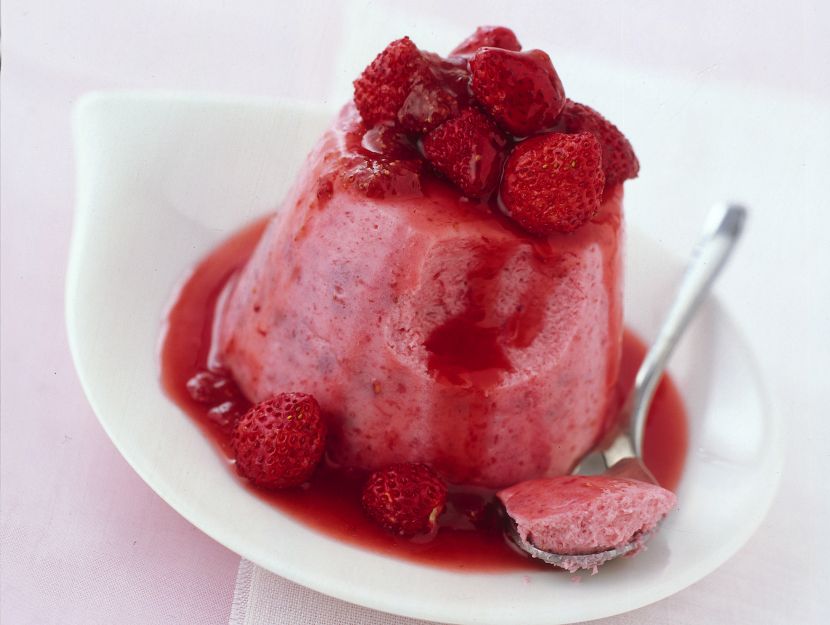 bavarese-di-lamponi-con-salsa-di-fragoline ricetta