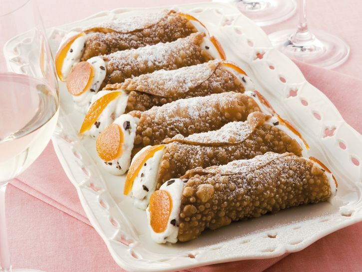 ricetta cannoli-alla-siciliana