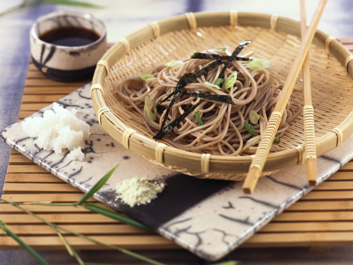 Spaghetti con alga nori o Zaru soba