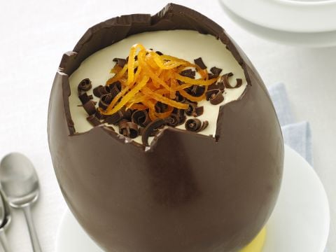 Tiramisù all'arancia nell'uovo di Pasqua