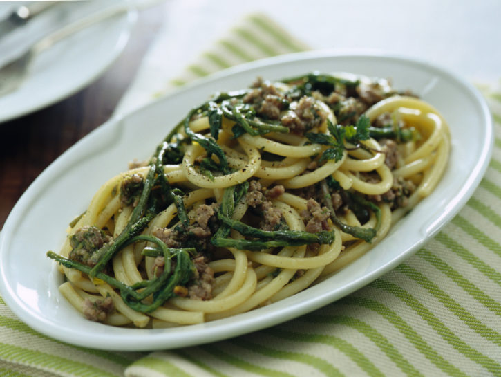Bucatini, asparagina e salsiccia