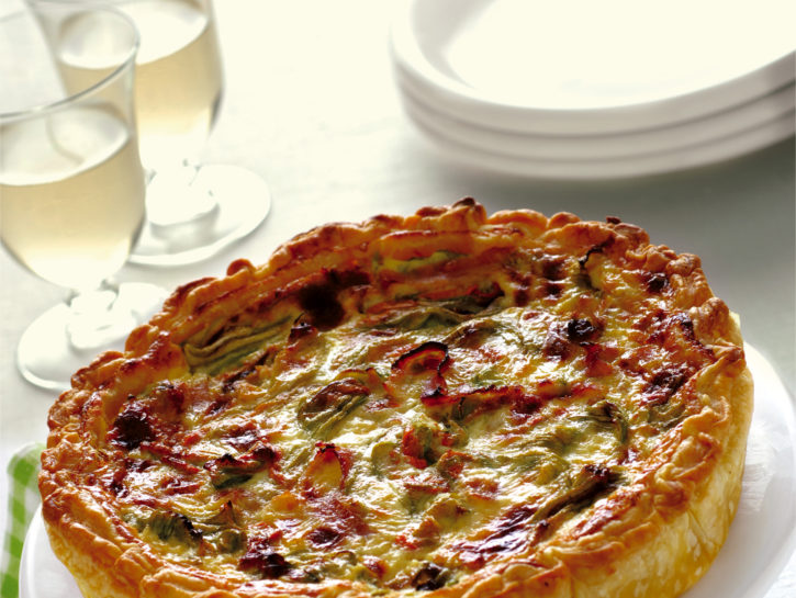 Torta con emmentaler e fiori di zucca
