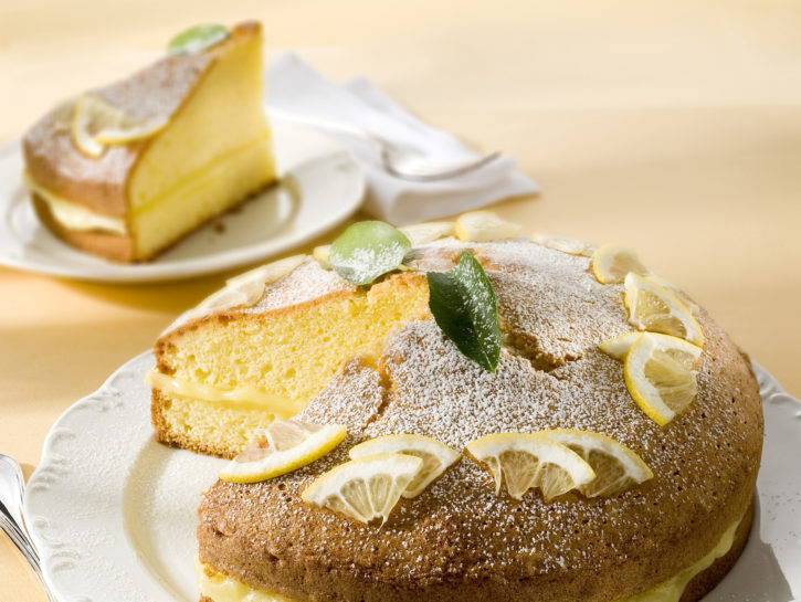 Torta al limone farcita