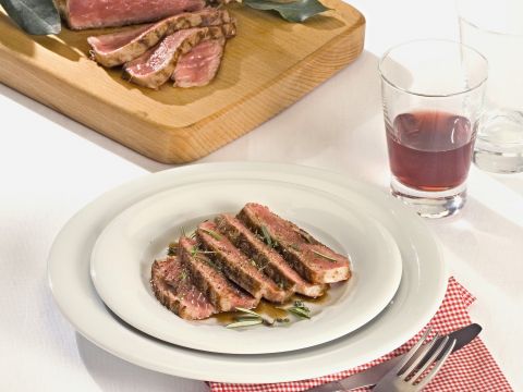 Tagliata alle erbe con aceto balsamico
