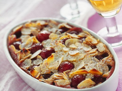 Clafoutis tiepido alle mandorle