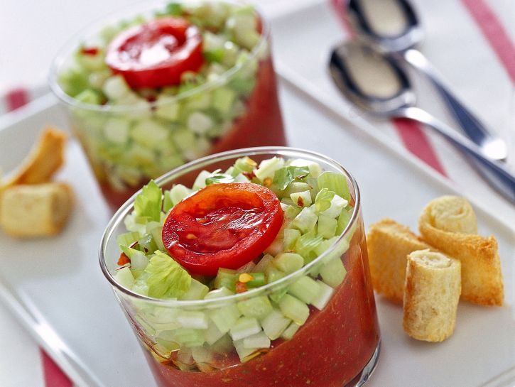 gelatina-piccante-con-dadolata-di-sedano