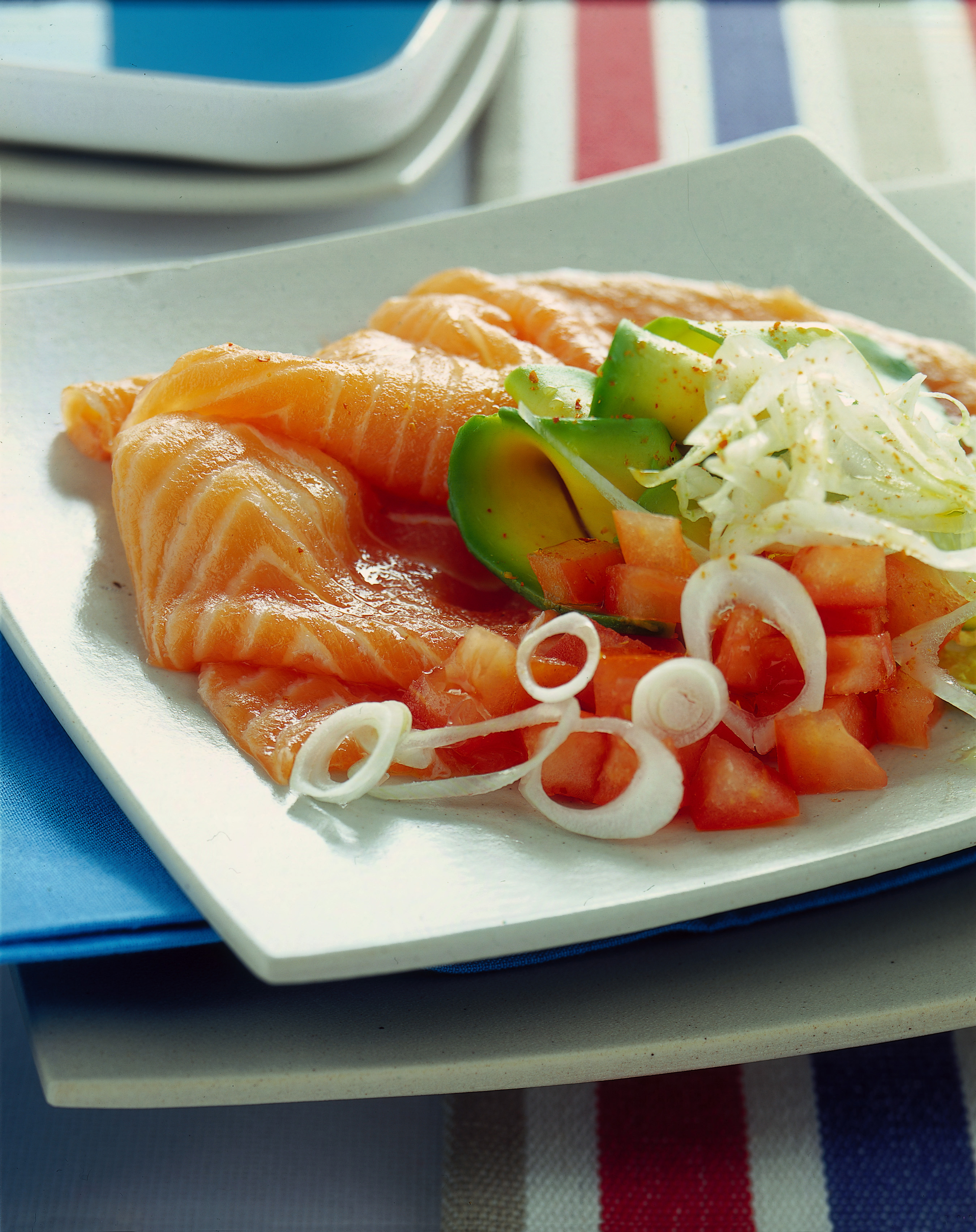 Carpaccio di salmone con avocado Donna Moderna