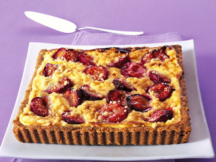 Cheesecake alle prugne rosse