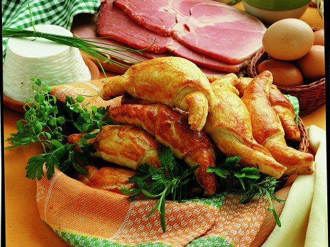 Croissant salati al cotto e ricotta