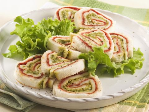 Rotelle con salame e carciofini