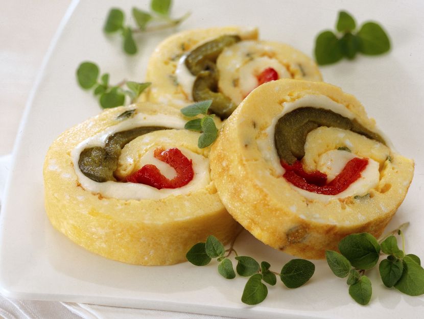 rotolo-con-mozzarella-e-peperoni