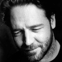 Russell Crowe: da sciupafemmine a marito premuroso