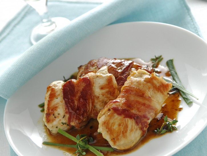 Involtini di tacchino alle erbe e pancetta