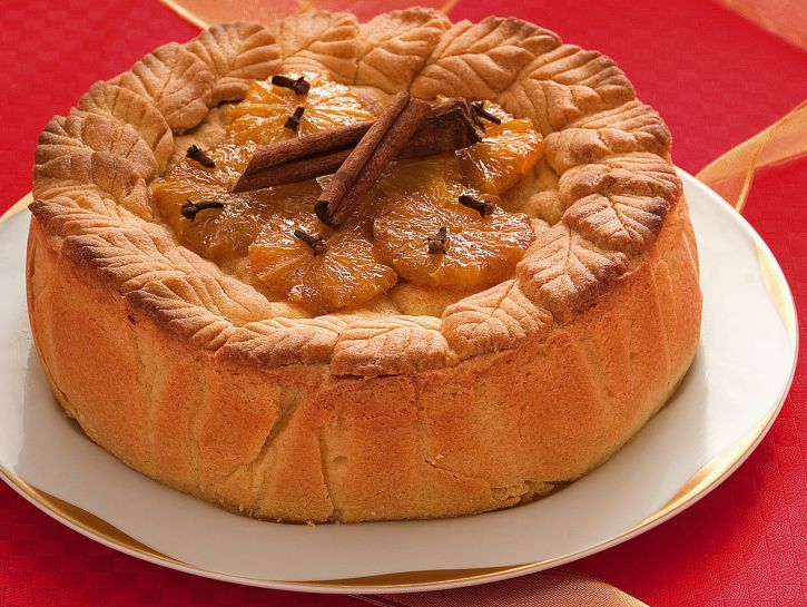 pie-di-mele-arance-e-datteri immagine