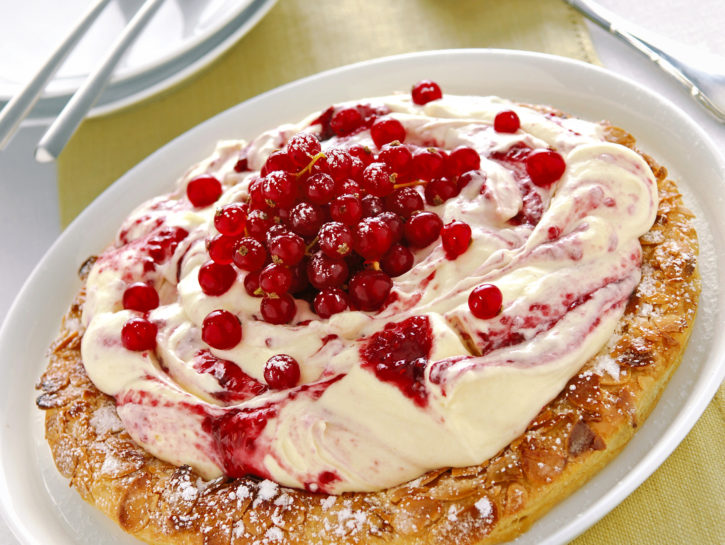 Sfoglia con mascarpone e frutti rossi