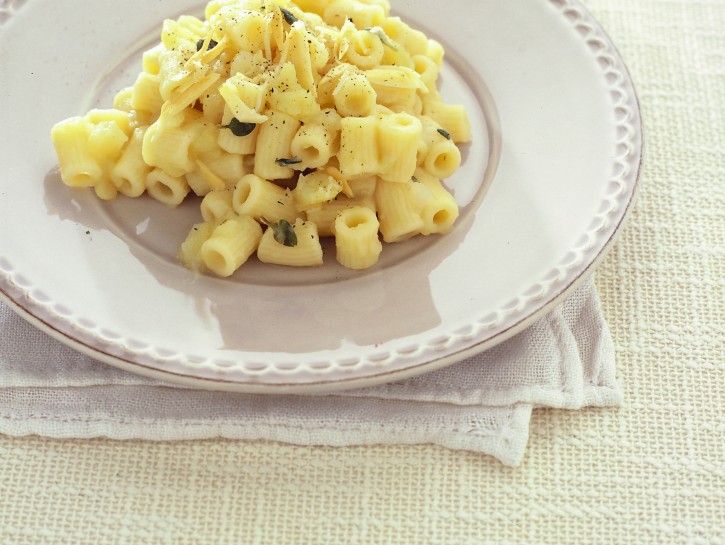 Tubetti con patate e provola affumicata