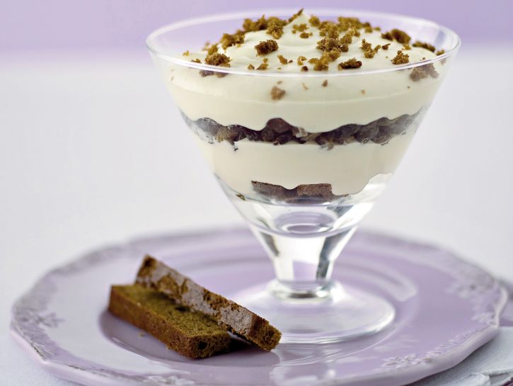 zabaione-freddo-al-rum-con-pan-di-spezie ricetta