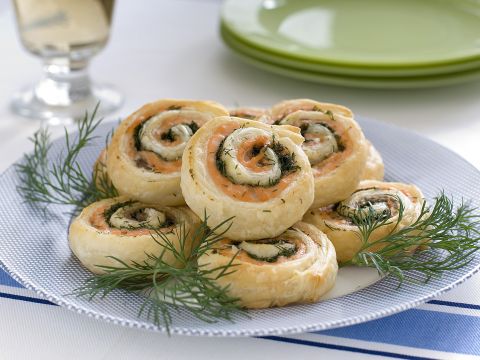 Girelle di salmone e aneto