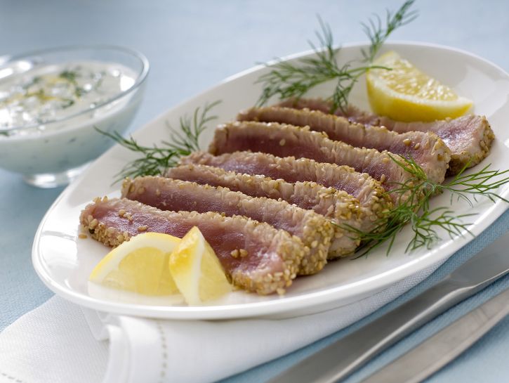 filetto-di-tonno-in-crosta-di-sesamo preparazione