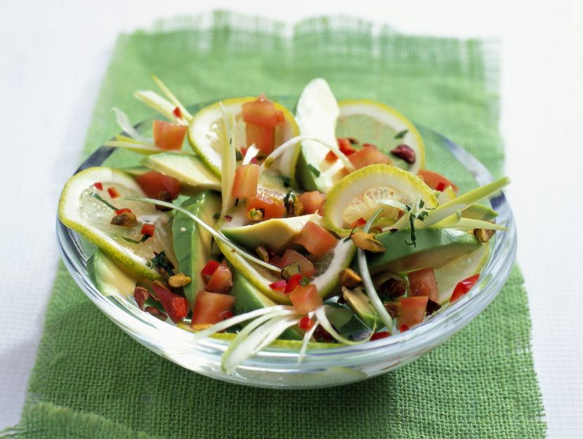 insalata-di-avocado-pomodori-e-cipollotti