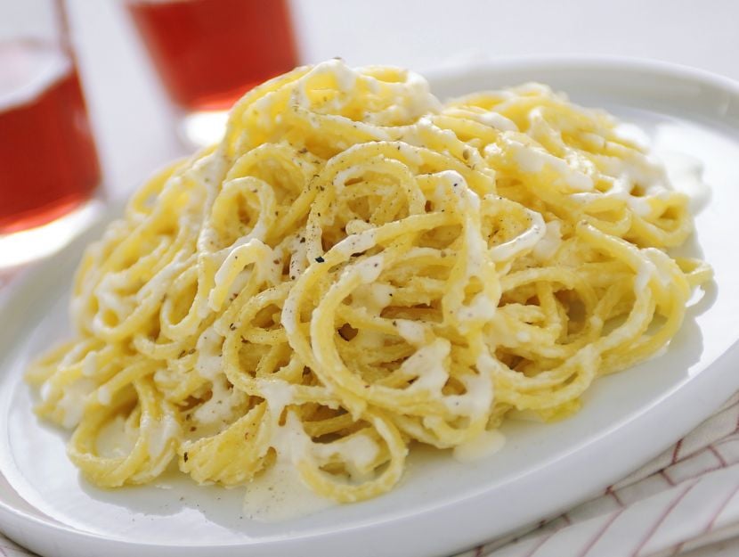 spaghetti-al-burro-e-parmigiano-reggiano immagine