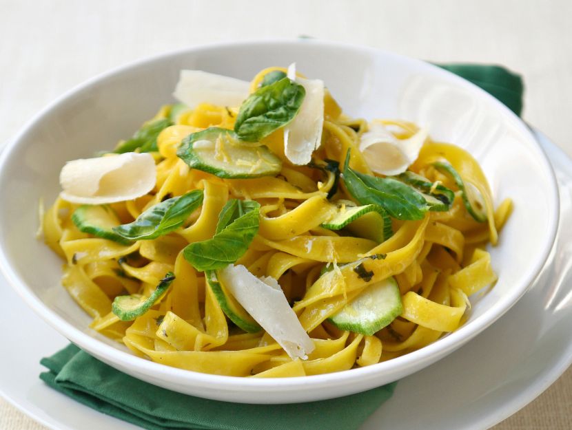 tagliatelle-con-zucchine-e-limone