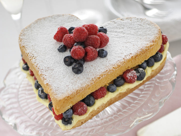 Torta al limone e frutti di bosco