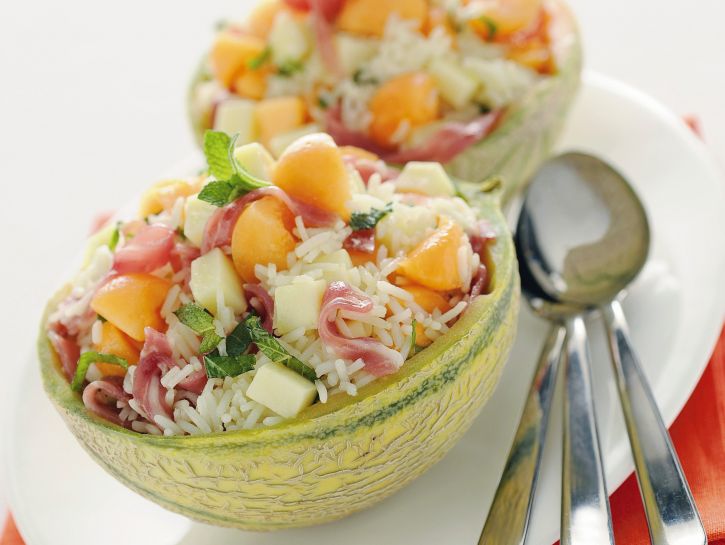 insalata-di-riso-nel-melone immagine