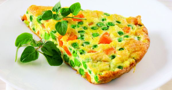Ricetta Frittata con carote e piselli - Donna Moderna