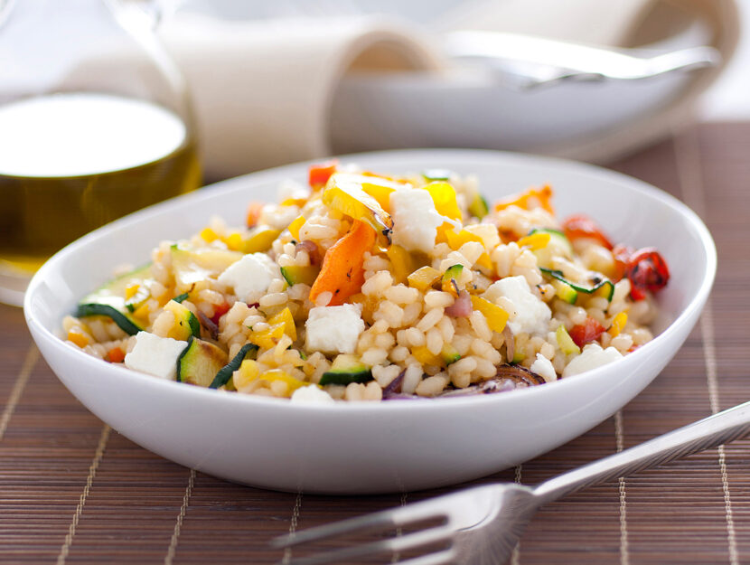 Insalata di riso con verdure grigliate