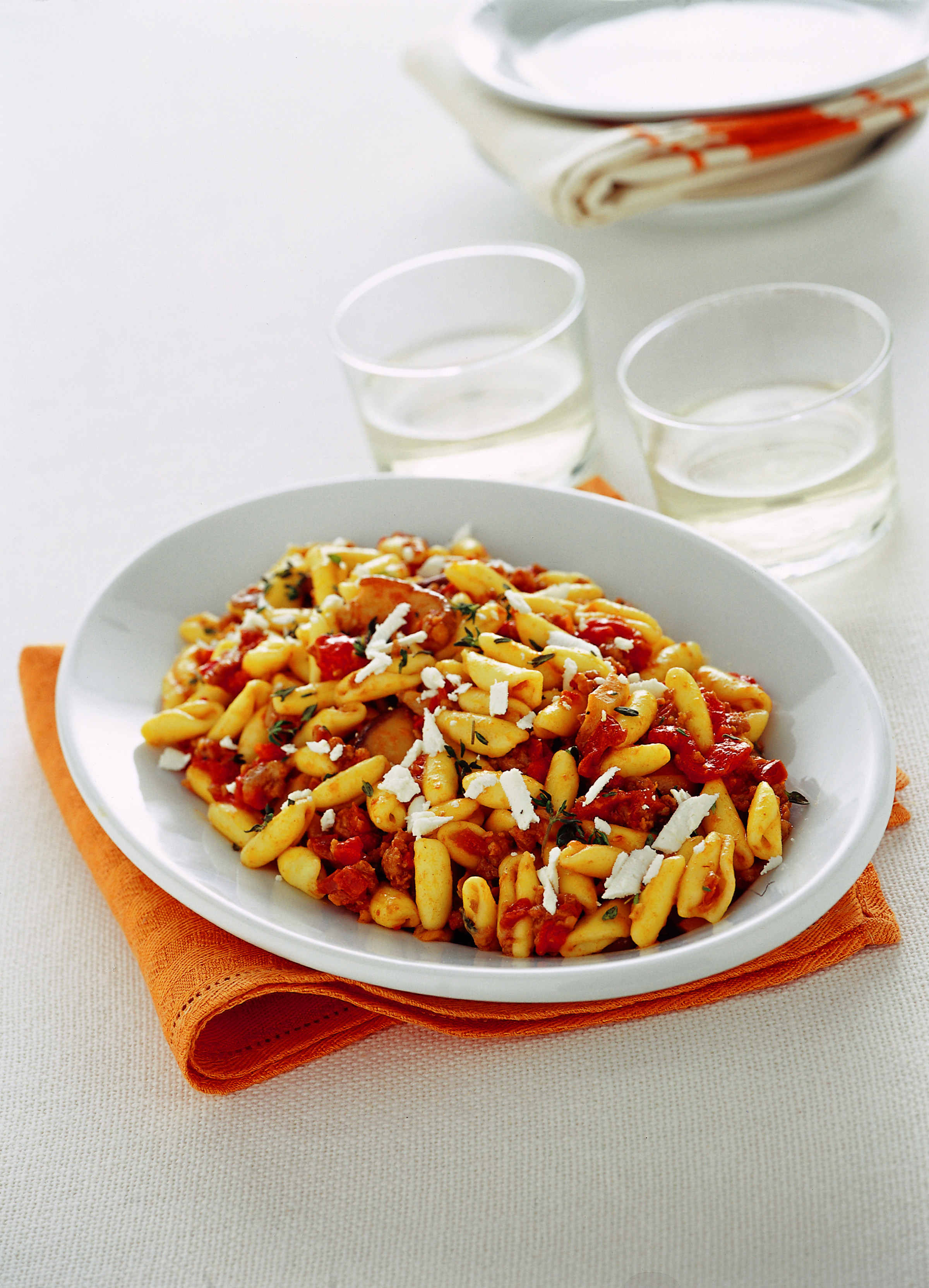 Ricetta Cavatelli Con Porcini Pomodori Secchi E Salsiccia Donna Moderna