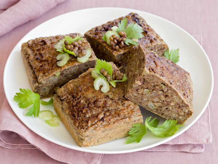 Polpettone di lenticchie di Onano e noci